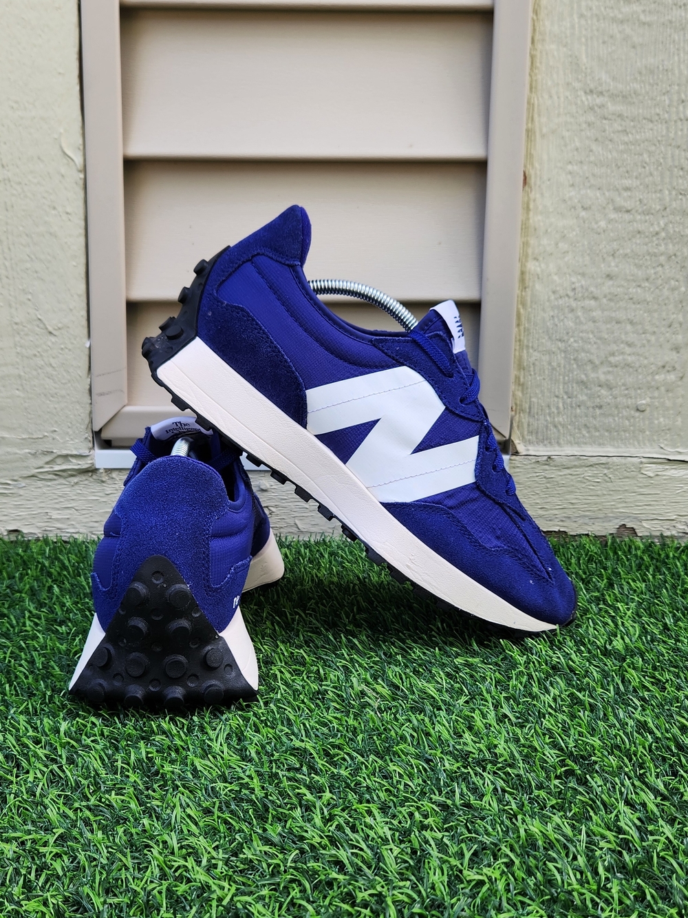 New Balance Men’s Blue Retro Runner Sneakers Men's Size 11